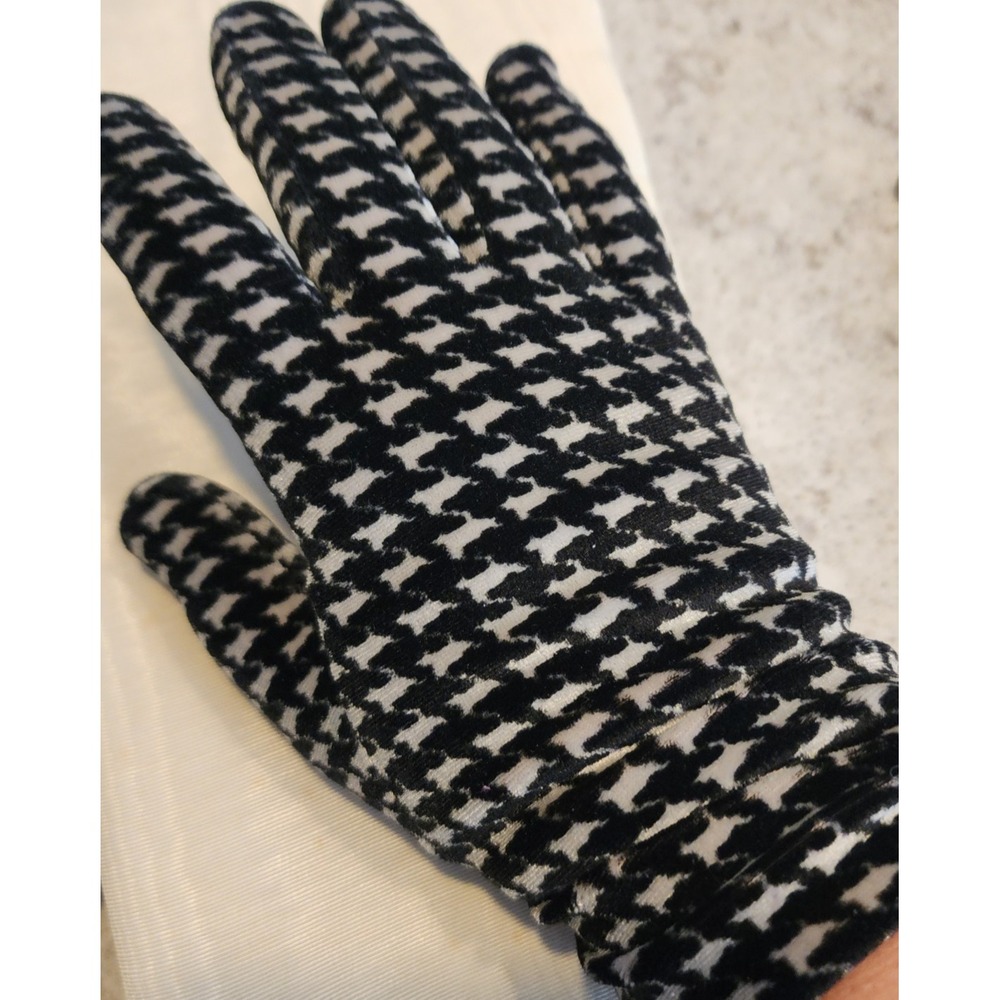 Women's Lined Houndstooth Velour Gloves Black and Gray in size M/L
